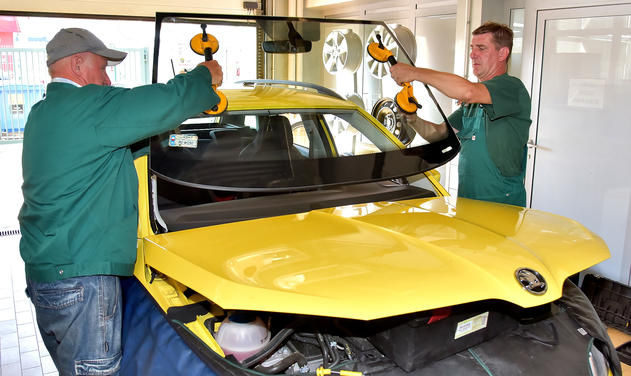 mobilne uslugi_wymiana szyby