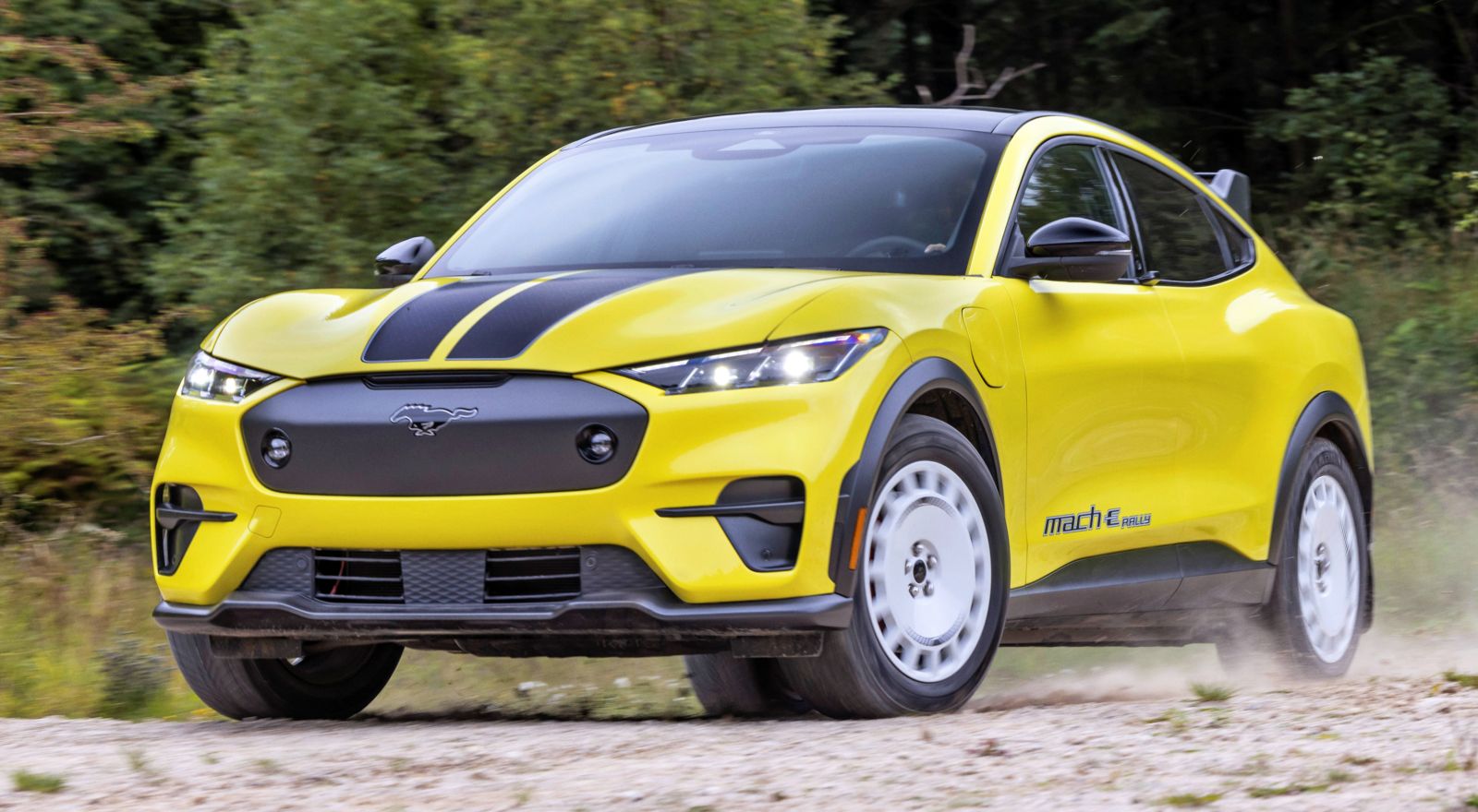 FORD-mustang-MACH-E_RALLYE-przod-1