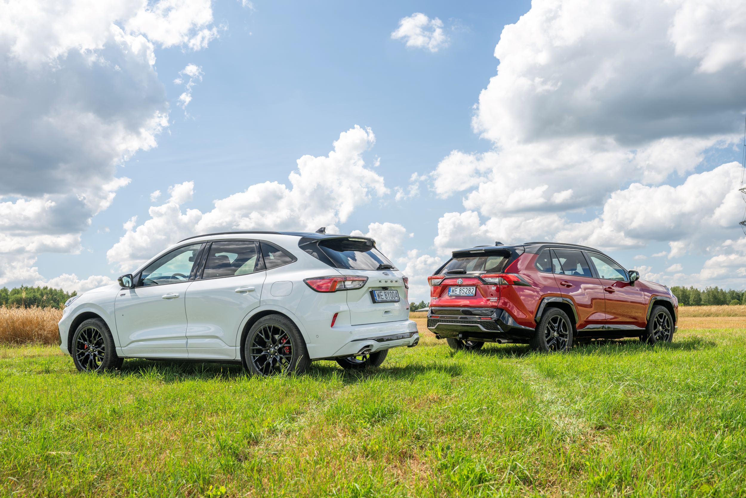 Ford Kuga, Toyota RAV4 6