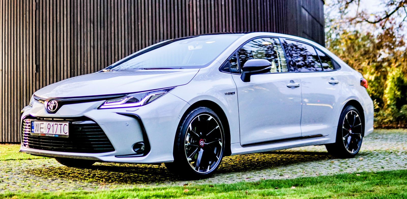 toyota-corolla-przod