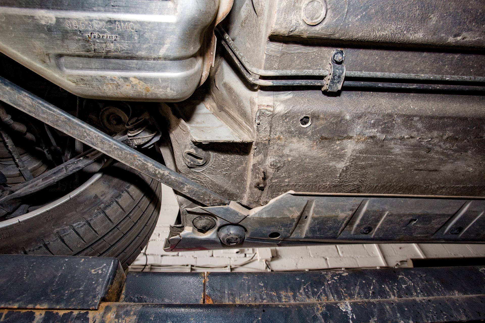 Mercedes-SLK-R170-podwozie-korozja