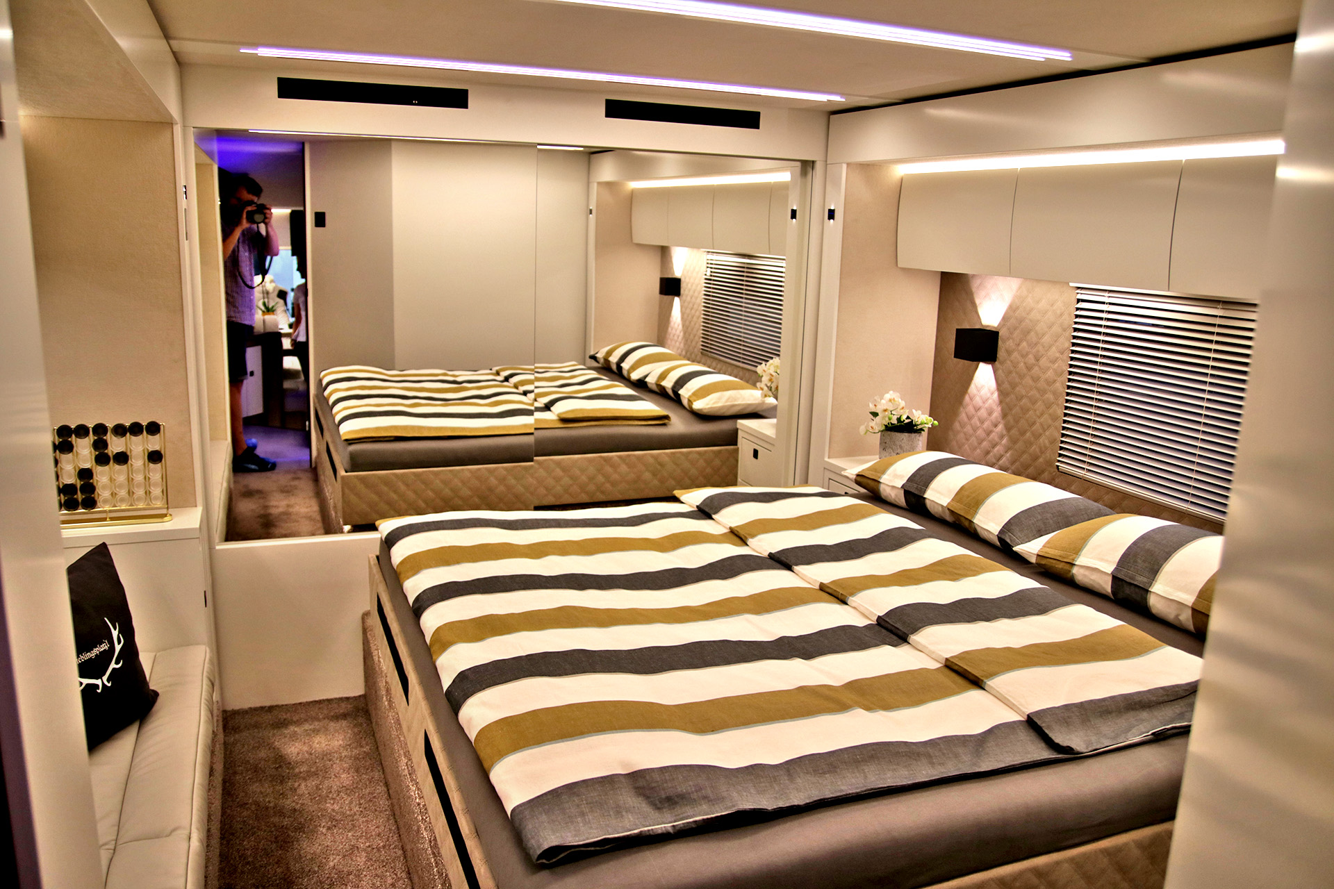 Salon karawaningu_vario perfect sypialnia