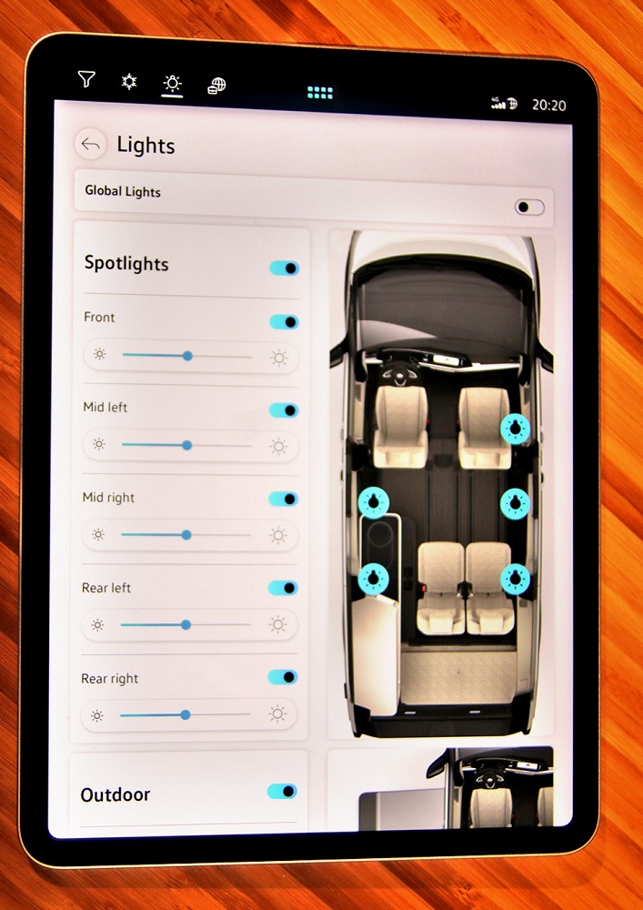 Salon karawaningu_vw california concept tablet
