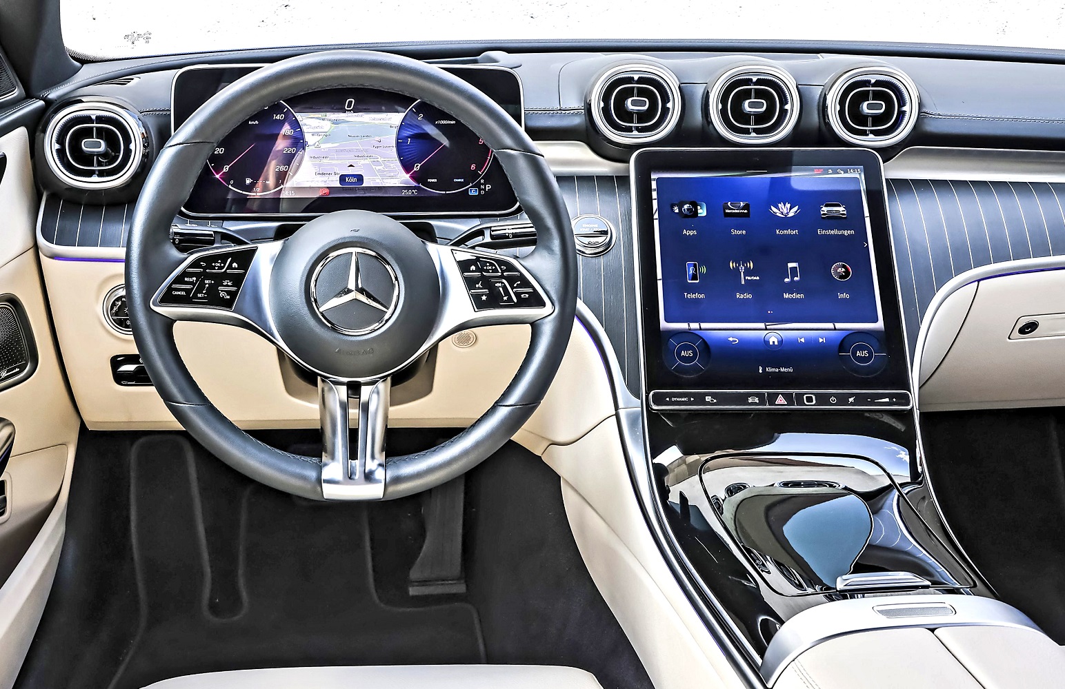 MB_C-Klasse_DL_002_Test systemow obslugi