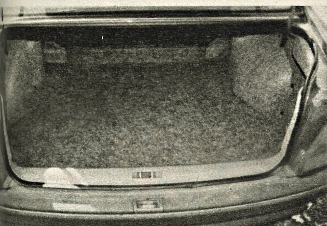 Opel-Astra-F-1.7-turbodiesel-bagaznik