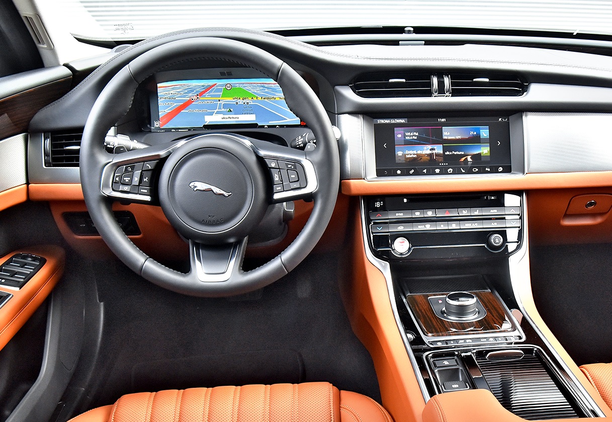 jaguar xf deska luksusowe uzywane kombi