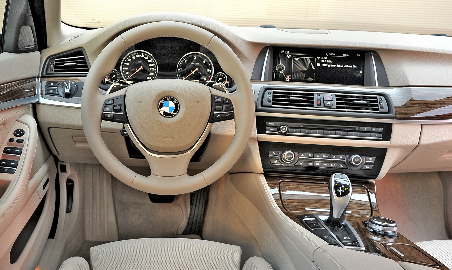 bmw 5 f11 deskaluksusowe uzywane kombi