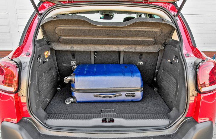 Citroen C3 Aircross 1.2 PureTech EAT6 Shine Pack –wnętrze, bagażnik