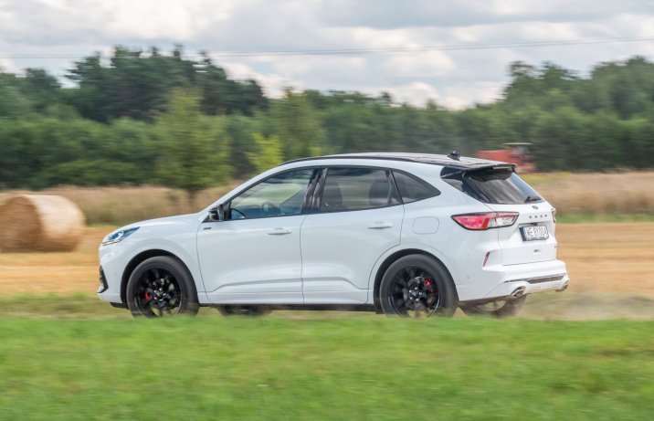 Ford Kuga - tył