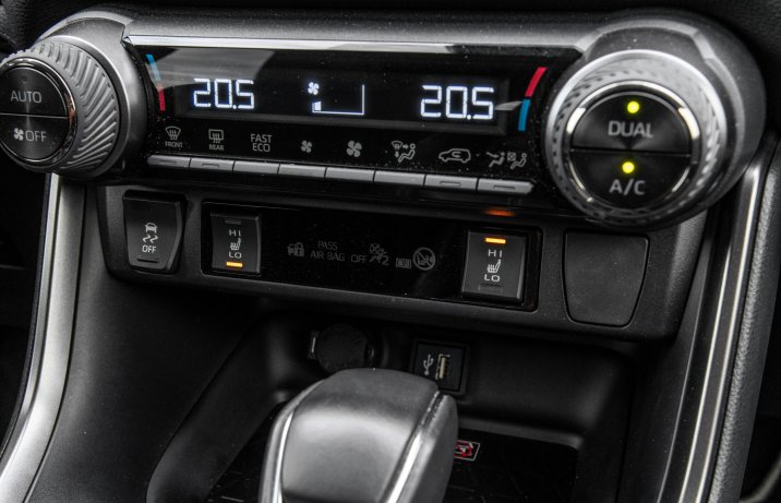 Toyota RAV4 - ogrzewanie