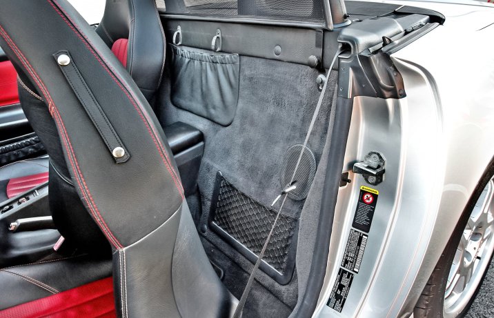 Mercedes SLK (R170) – wnętrze, odchylony fotel