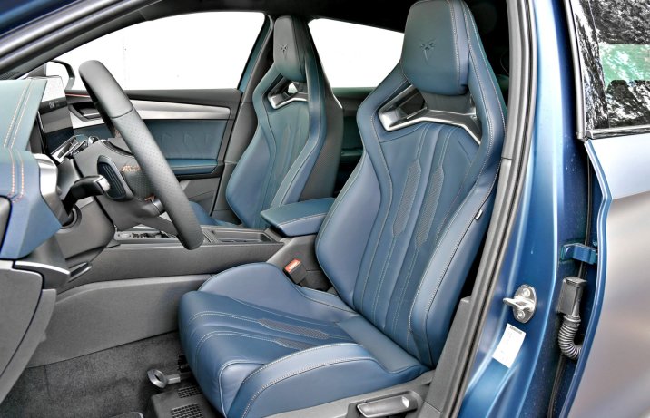 Cupra Leon VZ 2.0 TSI 300 KM (2023) – test – fotele