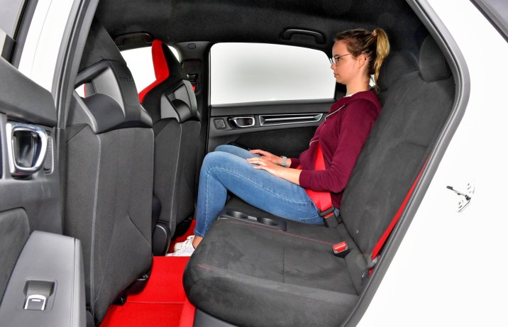 Honda Civic Type R (2023) – zdjęcia – kanapa