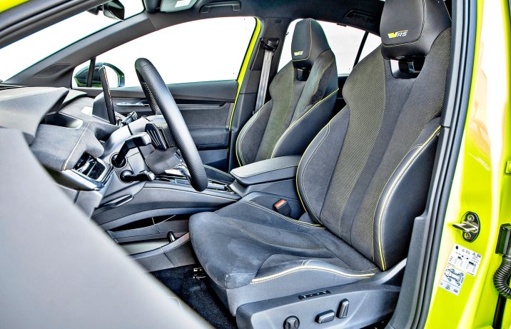 Skoda Enyaq Coupe RS – wnętrze, fotele