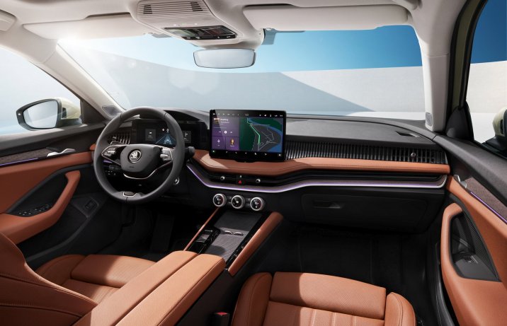 Skoda Superb 2024 – deska rozdzielcza