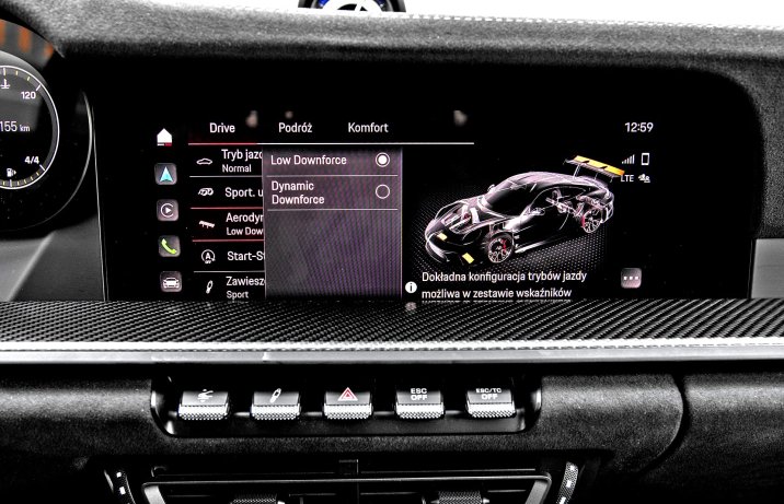 Porsche 911 GT3 RS (992) – deska rozdzielcza, wyświetlacz centralny