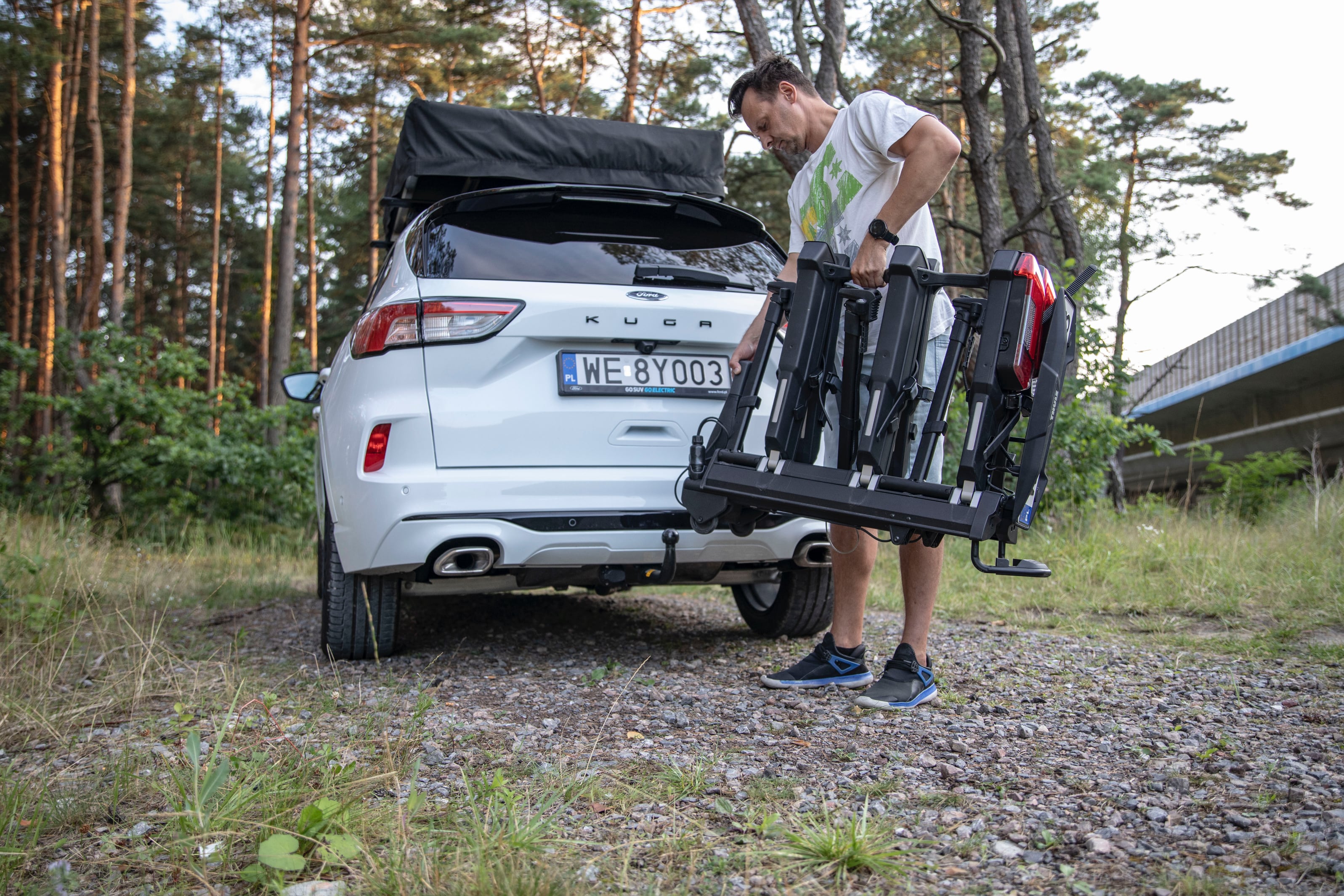 Ford-Kuga-2.5-Hybrid-ST-Line-X-Black-montaz-bagaznika-rowerowego