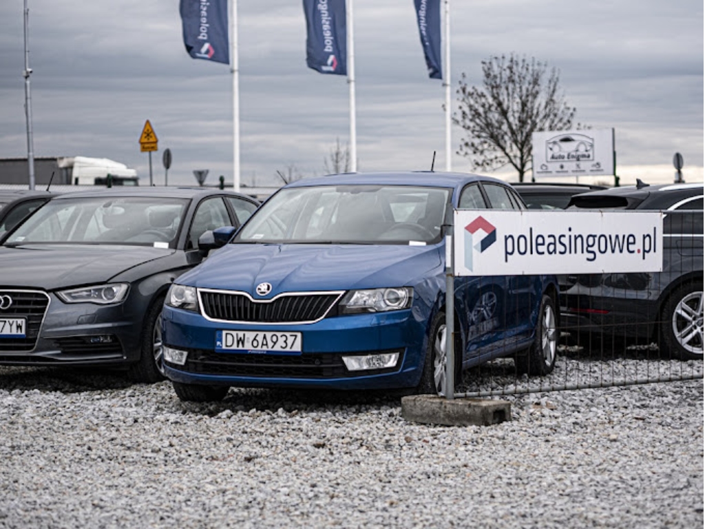 samochody używane na placu