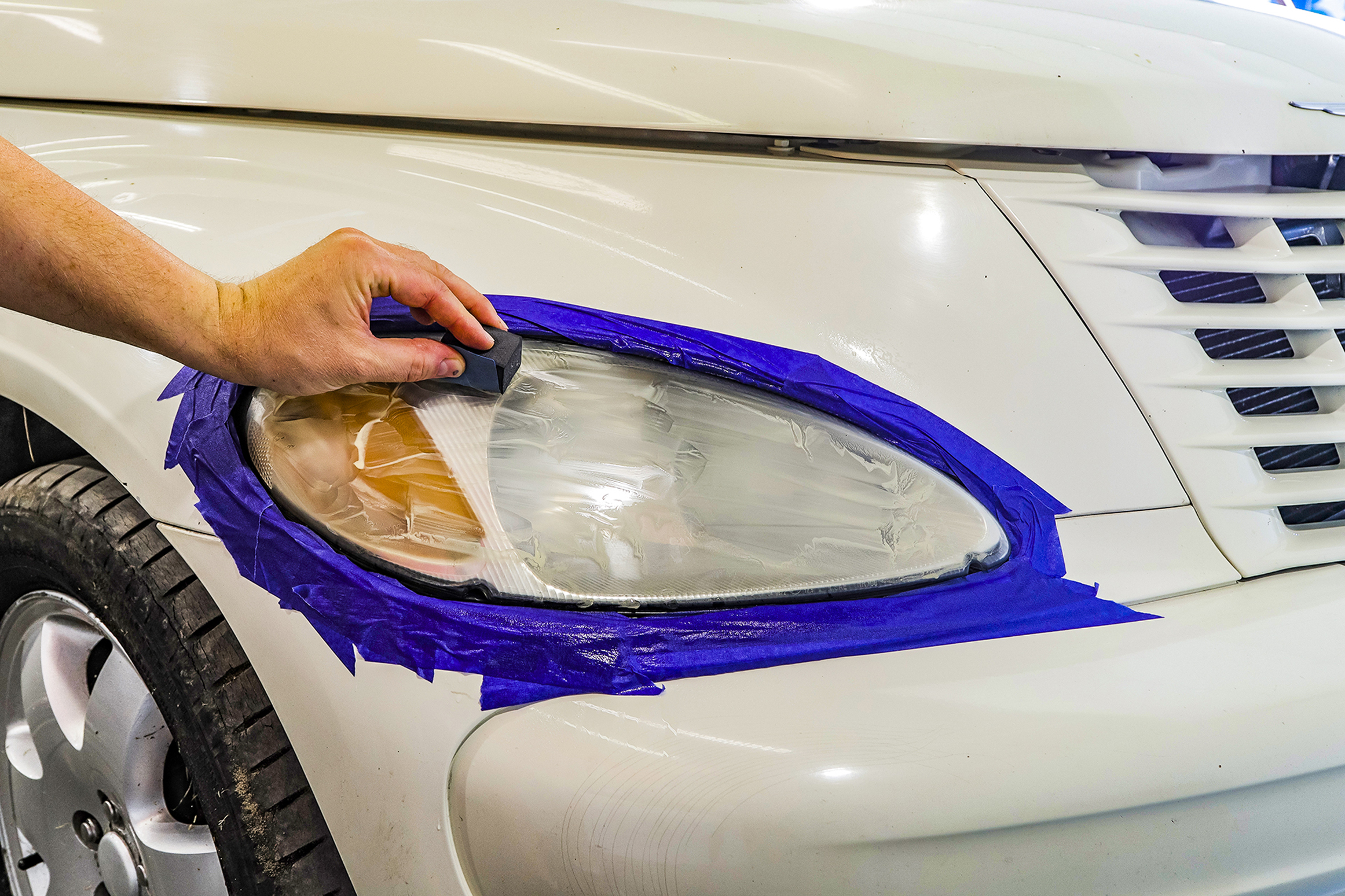 preparat do renowacji reflektorow test_szlifowanie