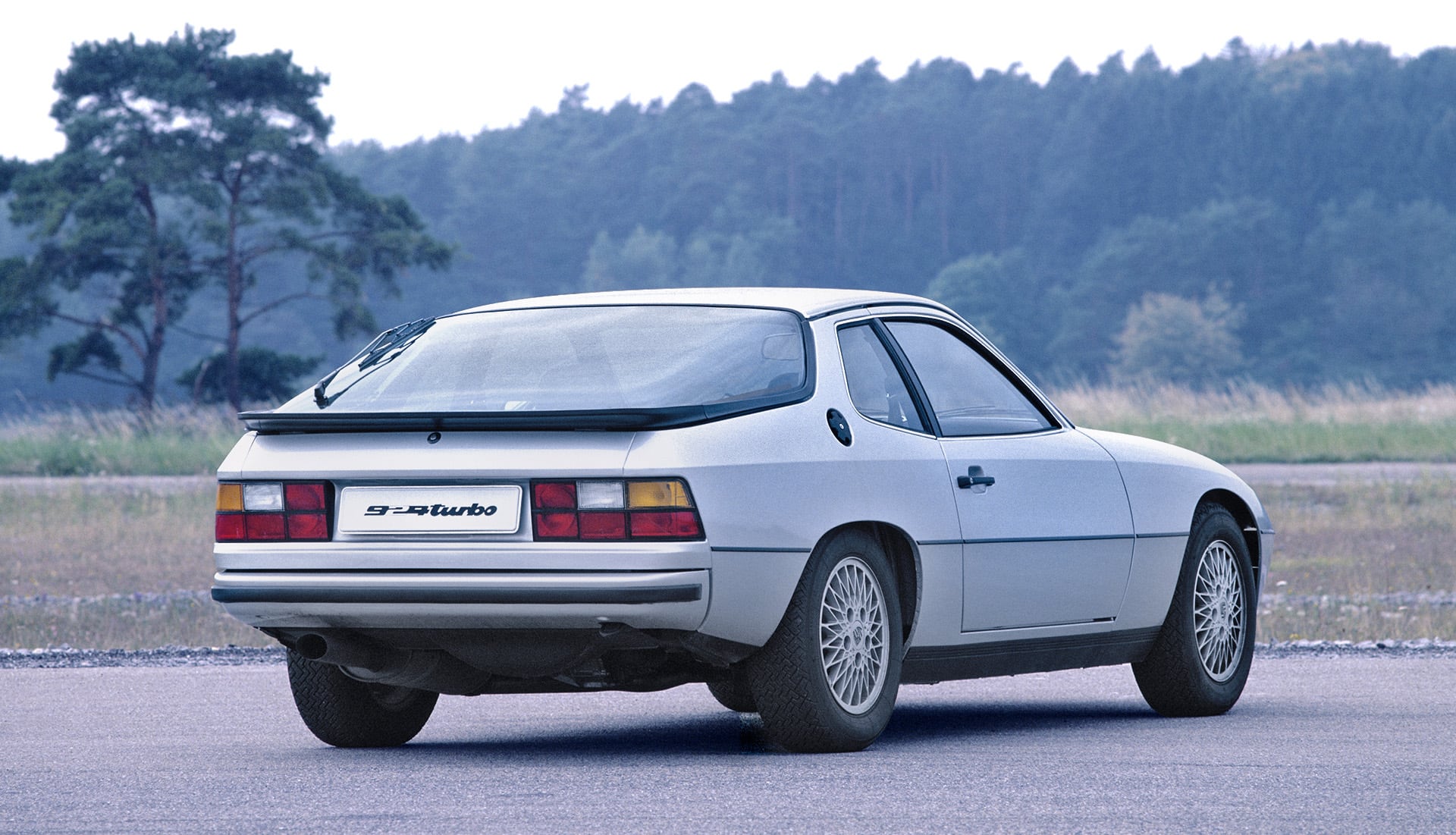 Porsche 924 turbo tył