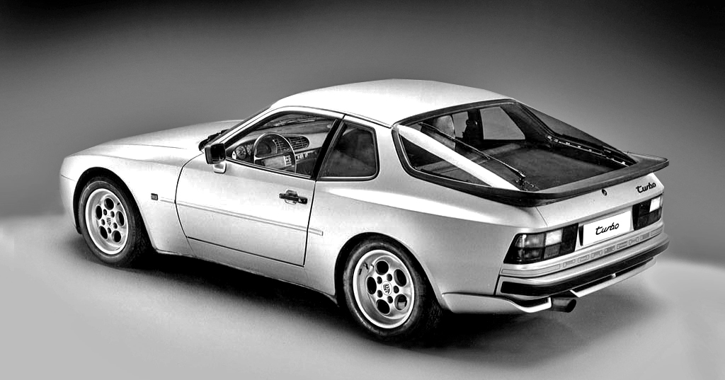 Porsche 944 tył i bok