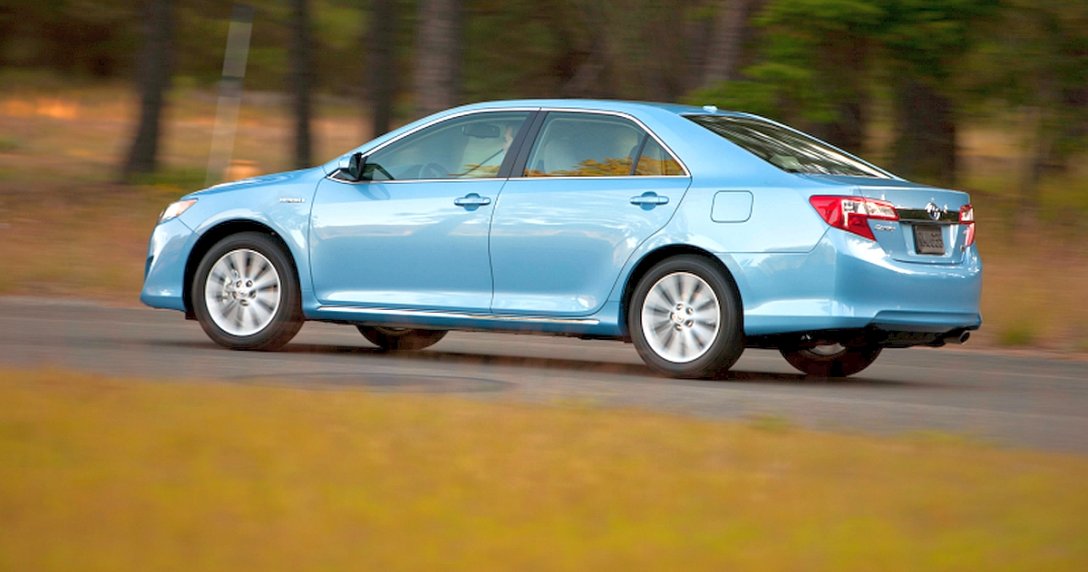 Toyota Camry – bok