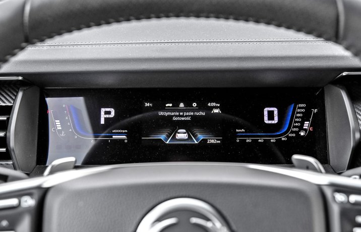 SsangYong Torres 1.5 GDI Turbo 6AT 4x4 Wild – wnętrze, deska rozdzielcza, cyfrowe wyświetlacze
