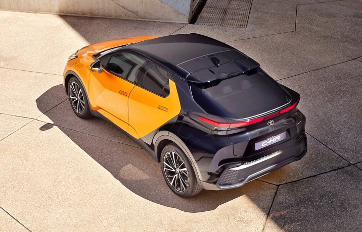 Nowa Toyota C-HR – widok z góry
