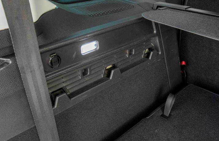 Ford Tourneo Connect - burta bagażnika