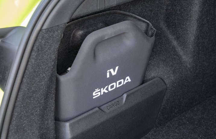 Skoda Enyaq Coupe RS – torba na przewody