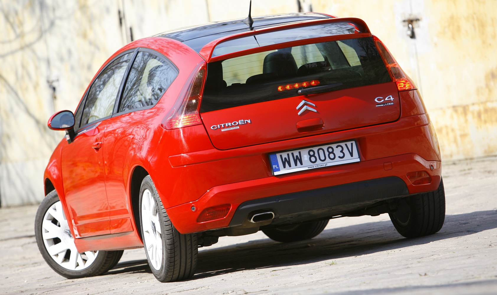 uzywane trzydrzwiowe kompakty_citroen c4