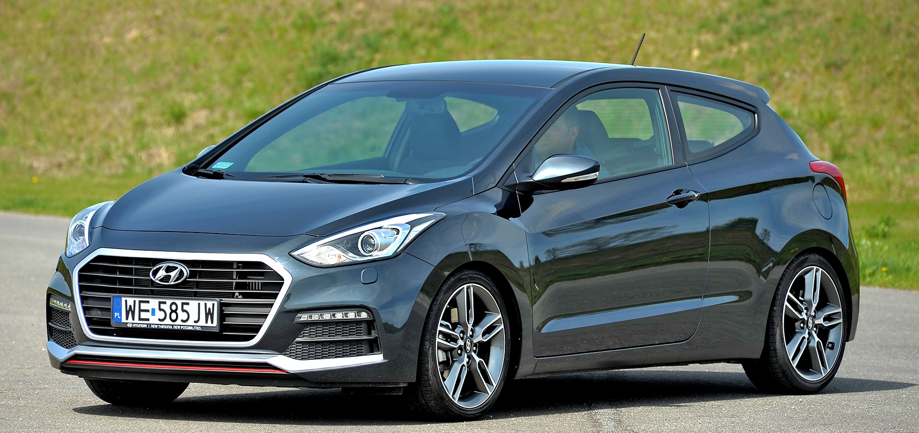 uzywane trzydrzwiowe kompakty_hyundai i30