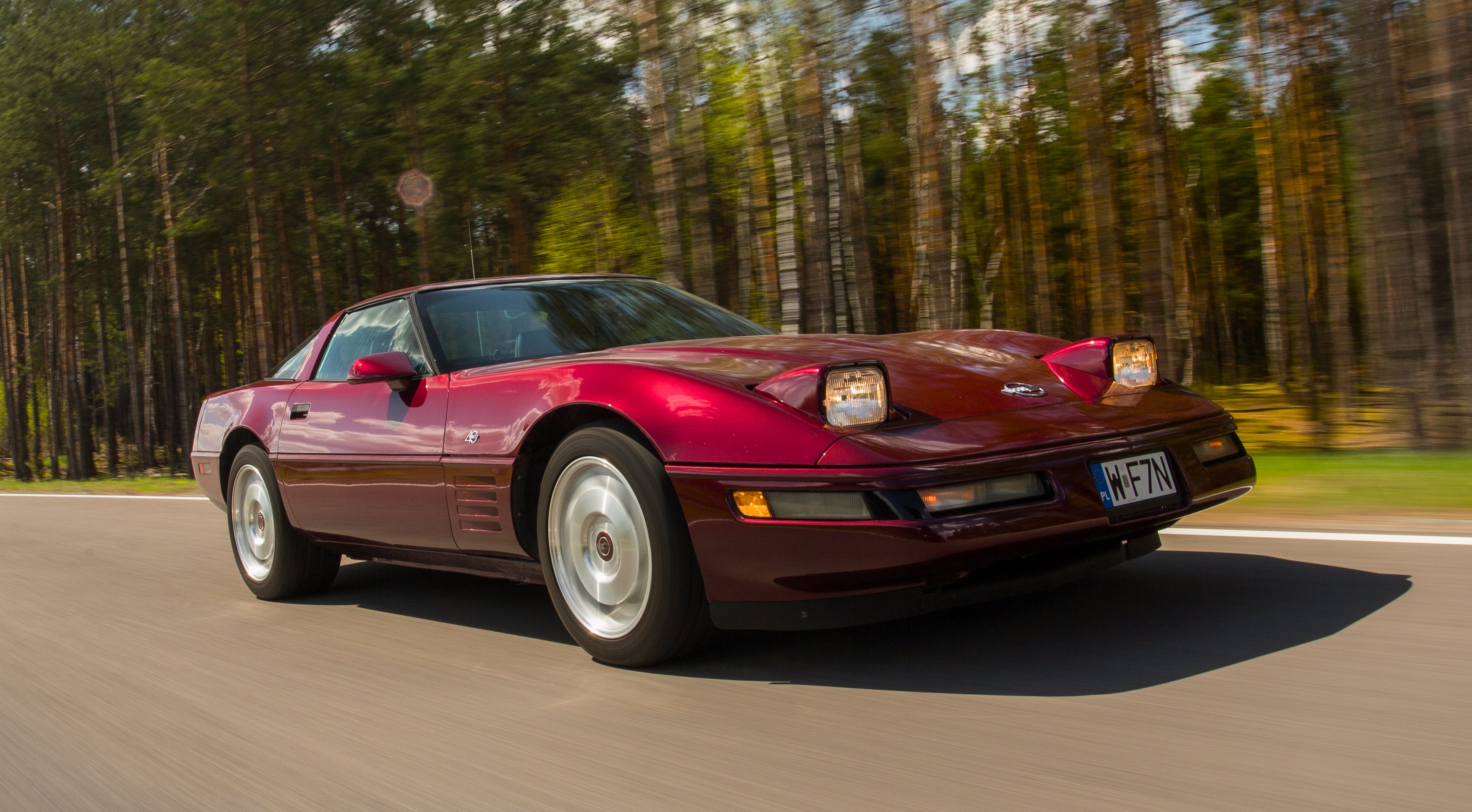 Chevrolet Corvette C4 przód i bok
