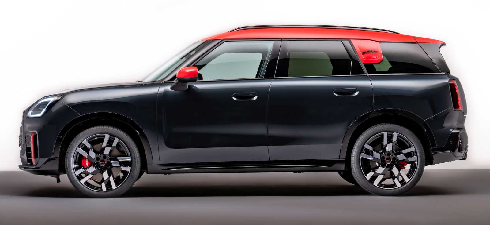 mini-john-cooper-works-countryman-bok