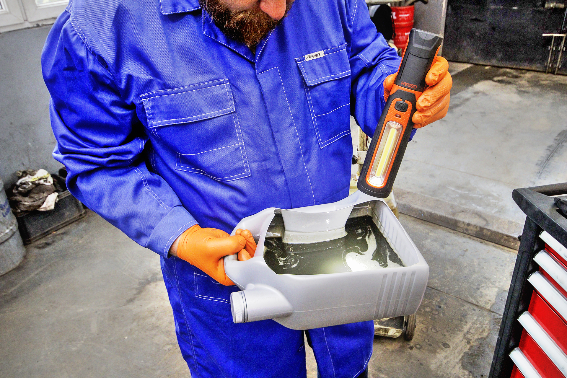 chemiczny remont skrzyni biegow_ocena stanu oleju 1