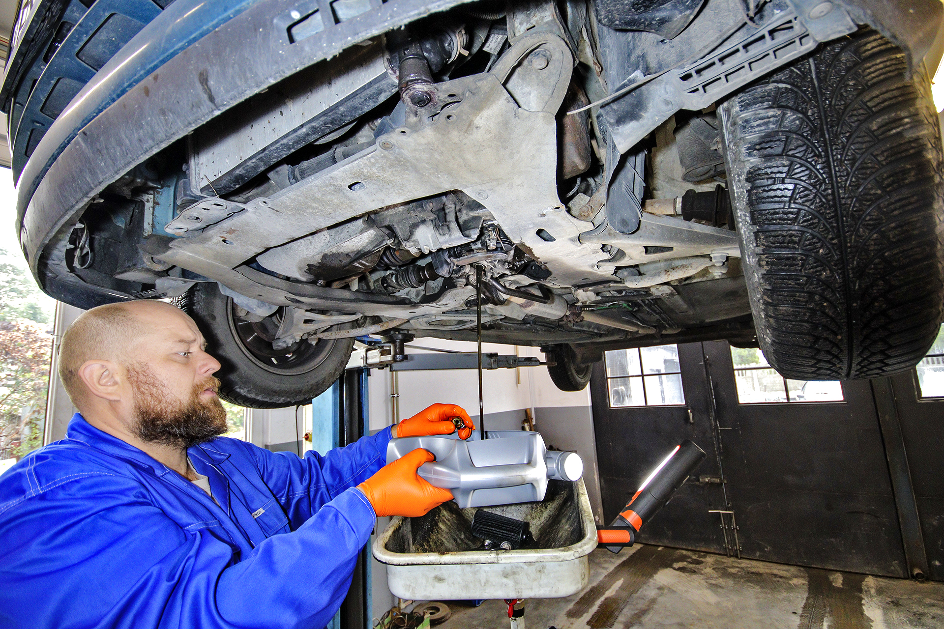 chemiczny remont skrzyni biegow_ocena stanu oleju