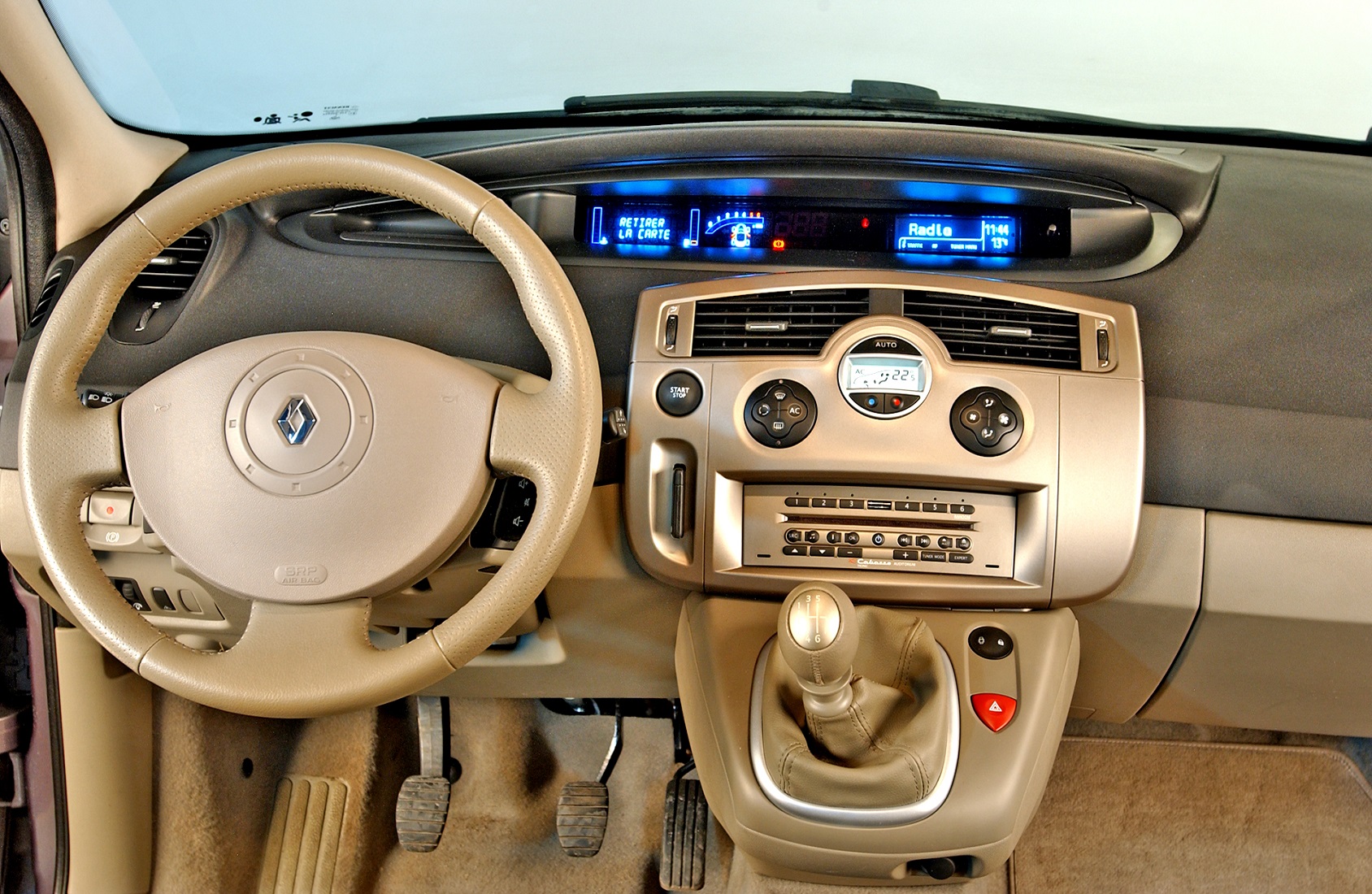 uzywane bezpieczne_renault scenic deska