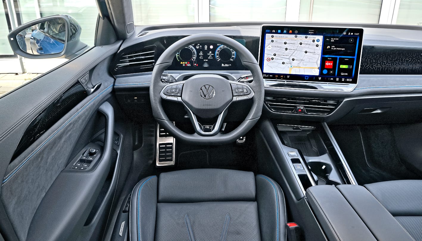 Volkwagen PassatB9 deska rozdzielcza