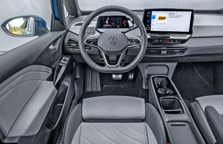 Volkswagen ID.3 Pro S (2023) – wnętrze, deska rozdzielcza