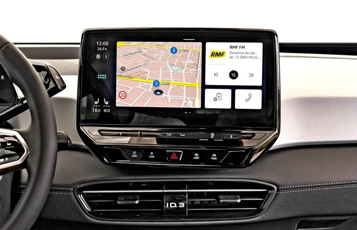Volkswagen ID.3 Pro S (2023) – wnętrze, deska rozdzielcza, wyświetlacz centralny