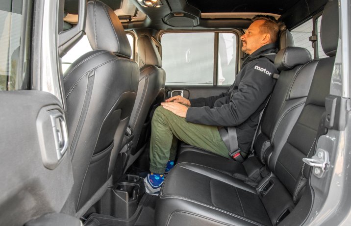 Jeep Gladiator - kanapa