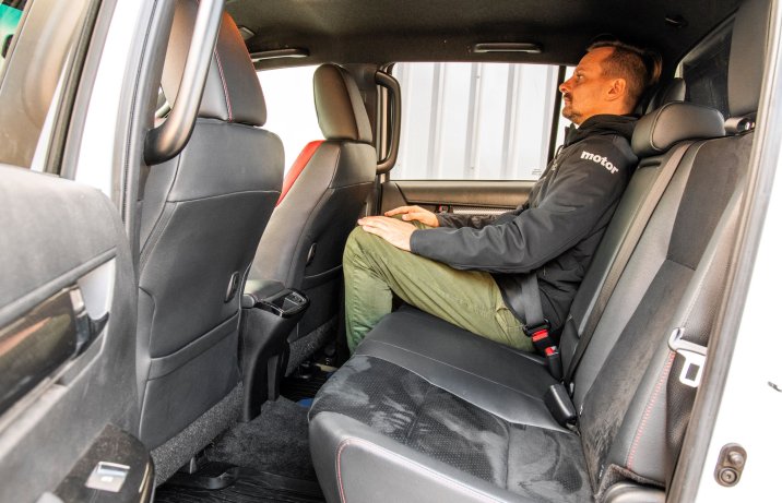 Toyota Hilux - kanapa