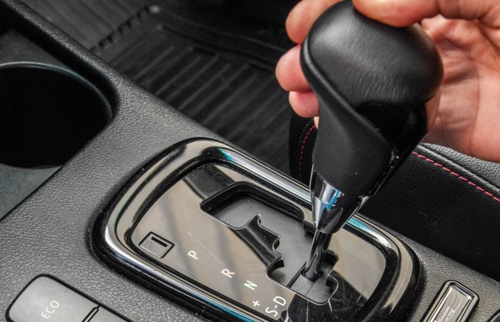 Toyota Hilux - automat