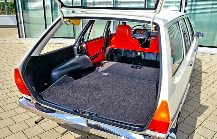 Volkswagen Passat Variant B1 bagażnik