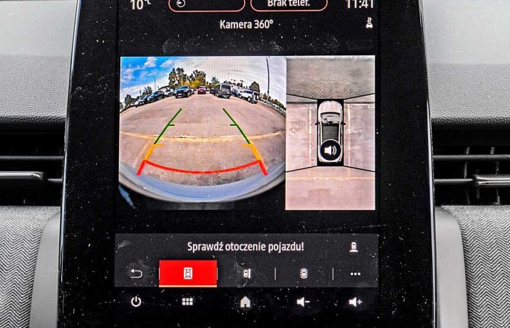 Renault Clio E-Tech 145 full hybrid techno – widok z kamer