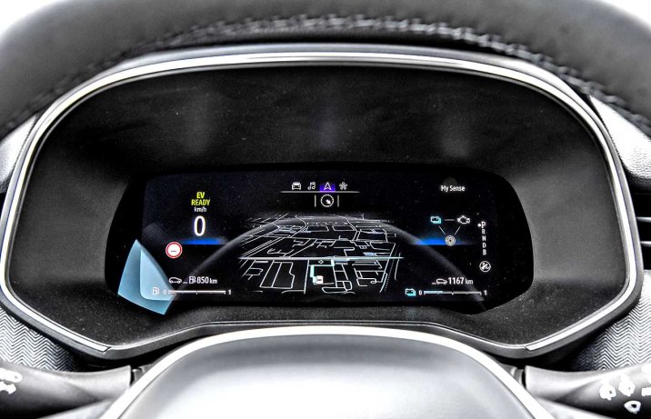 Renault Clio E-Tech 145 full hybrid techno – wskaźniki, mapa