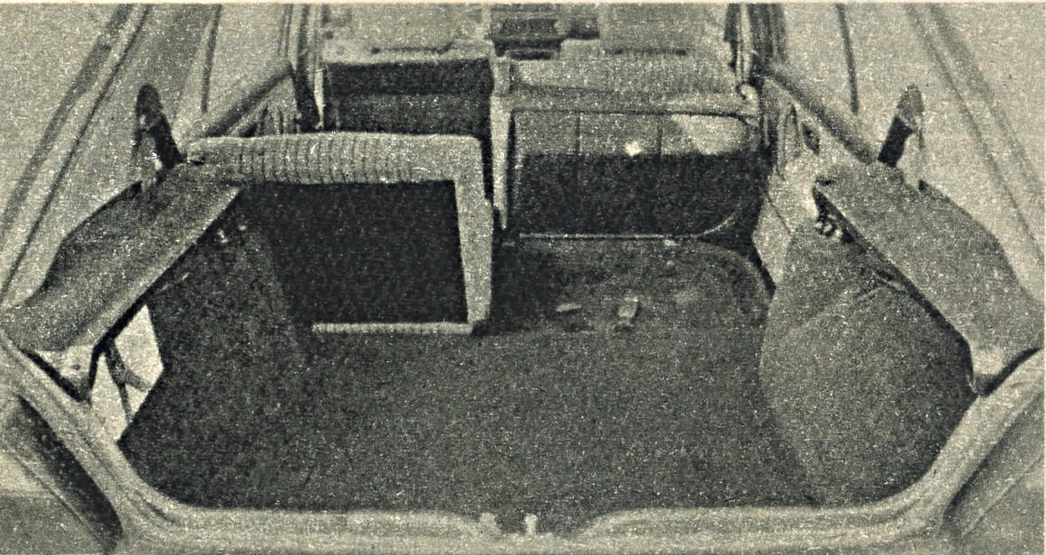 Volkswagen Golf II 1983 bagażnik