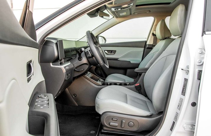 Hyundai Kona Electric Platinum 2023 – wnętrze, fotele