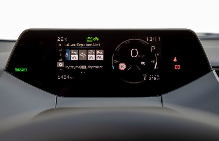 Toyota Prius PHEV - zegary