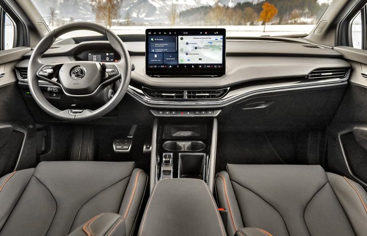 Skoda Enyaq L&K (2024) – deska rozdzielcza